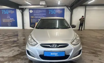 Hyundai Accent 2012 года за 3 800 000 тг. в Астана фото 2