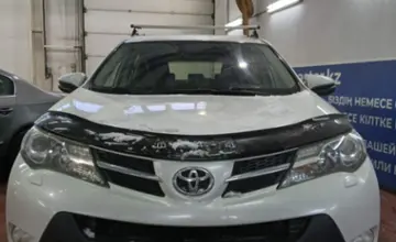Toyota RAV4 2013 года за 11 000 000 тг. в Астана фото 2