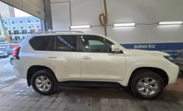 Toyota Land Cruiser Prado 2020 года за 27 000 000 тг. в Астана фото 4