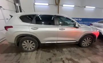 Hyundai Santa Fe 2019 года за 13 000 000 тг. в Астана фото 4