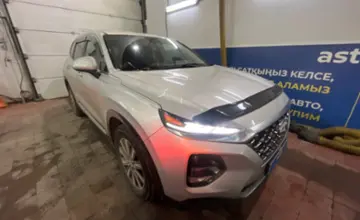 Hyundai Santa Fe 2019 года за 13 000 000 тг. в Астана фото 3