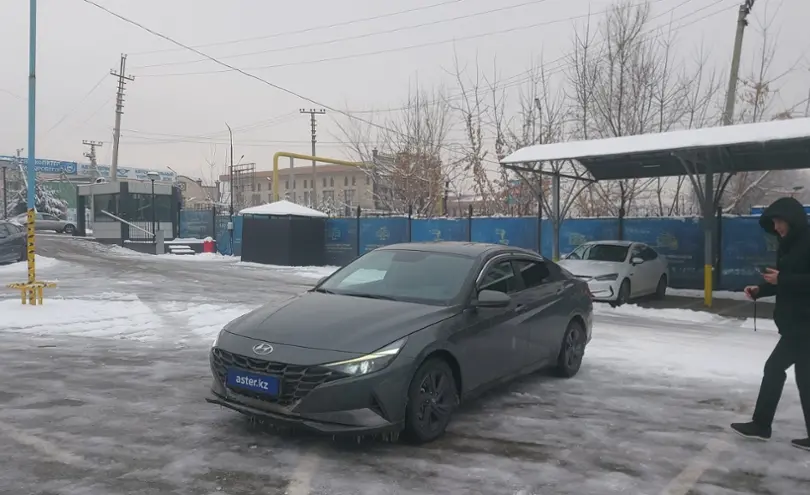 Hyundai Elantra 2023 года за 8 300 000 тг. в Алматы