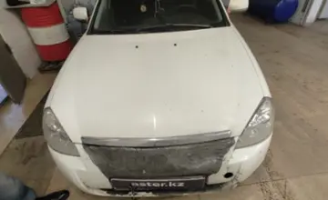 LADA (ВАЗ) Priora 2014 года за 2 000 000 тг. в Актобе фото 2