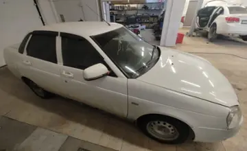 LADA (ВАЗ) Priora 2014 года за 2 000 000 тг. в Актобе фото 4