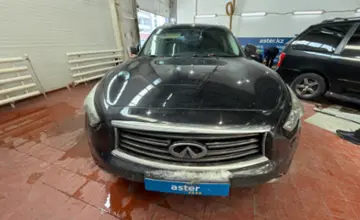 Infiniti QX70 2016 года за 12 000 000 тг. в Астана фото 2