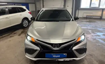Toyota Camry 2022 года за 13 000 000 тг. в Астана фото 2