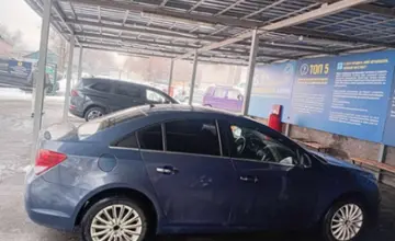 Chevrolet Cruze 2014 года за 3 300 000 тг. в Алматы фото 4