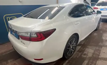 Lexus ES 2016 года за 15 500 000 тг. в Астана