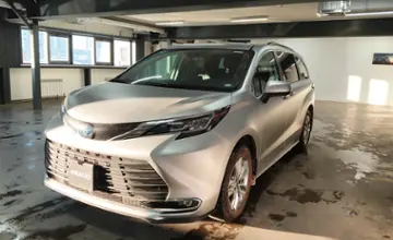 Toyota Sienna 2022 года за 26 000 000 тг. в Астана фото 1