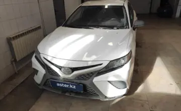 Toyota Camry 2019 года за 11 700 000 тг. в Актобе фото 2