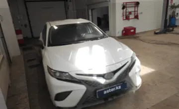 Toyota Camry 2019 года за 11 700 000 тг. в Актобе фото 3