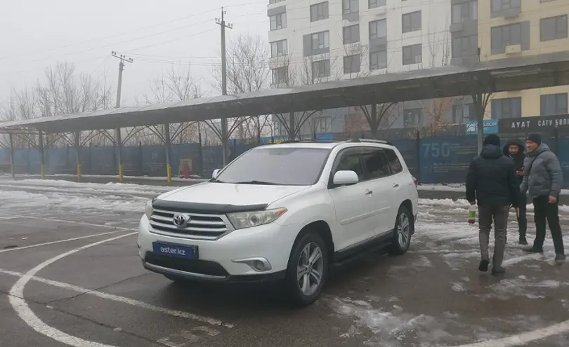 Toyota Highlander 2011 года за 14 000 000 тг. в Алматы