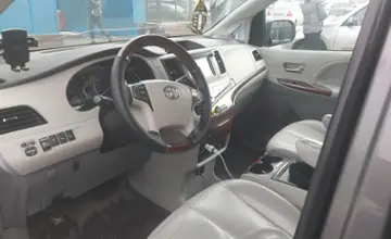 Toyota Sienna 2013 года за 13 000 000 тг. в Алматы фото 5