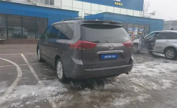 Toyota Sienna 2013 года за 13 000 000 тг. в Алматы фото 4