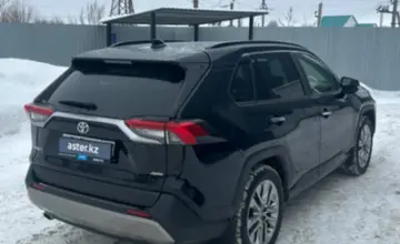 Toyota RAV4 2023 года за 19 000 000 тг. в Уральск