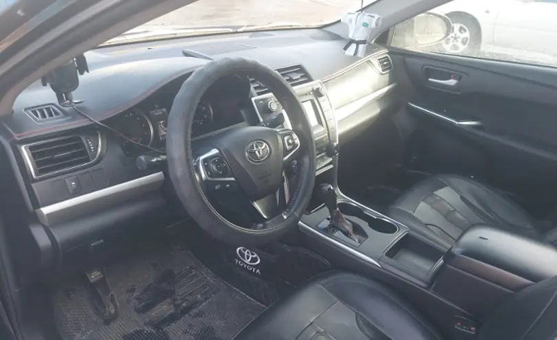 Toyota Camry 2016 года за 9 500 000 тг. в Алматы фото 5