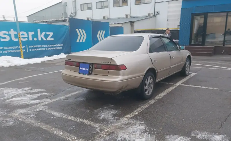 Toyota Camry 1999 года за 2 000 000 тг. в Алматы фото 3