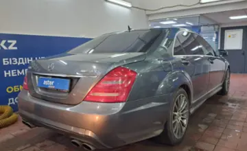 Mercedes-Benz S-Класс 2008 года за 9 000 000 тг. в Астана