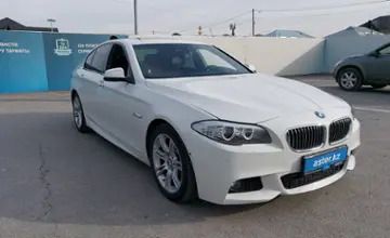 BMW 5 серии 2013 года за 9 000 000 тг. в Шымкент фото 2