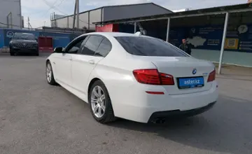 BMW 5 серии 2013 года за 9 000 000 тг. в Шымкент фото 4