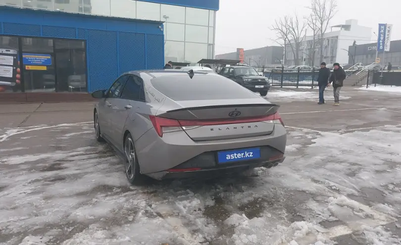 Hyundai Elantra 2022 года за 11 000 000 тг. в Алматы фото 4