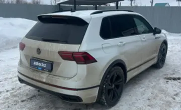 Volkswagen Tiguan 2021 года за 19 000 000 тг. в Уральск