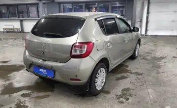 Renault Sandero 2015 года за 3 900 000 тг. в Астана фото 3