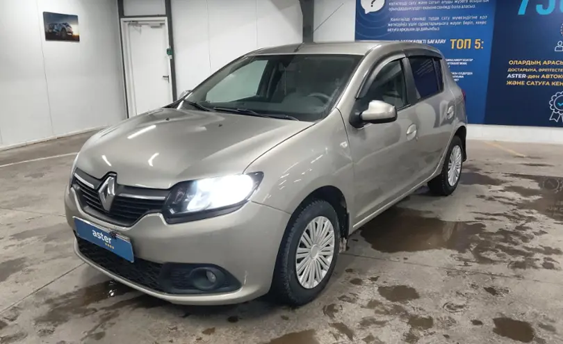 Renault Sandero 2015 года за 3 900 000 тг. в Астана