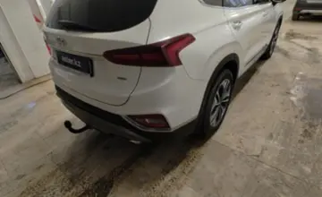 Hyundai Santa Fe 2019 года за 13 500 000 тг. в Актобе