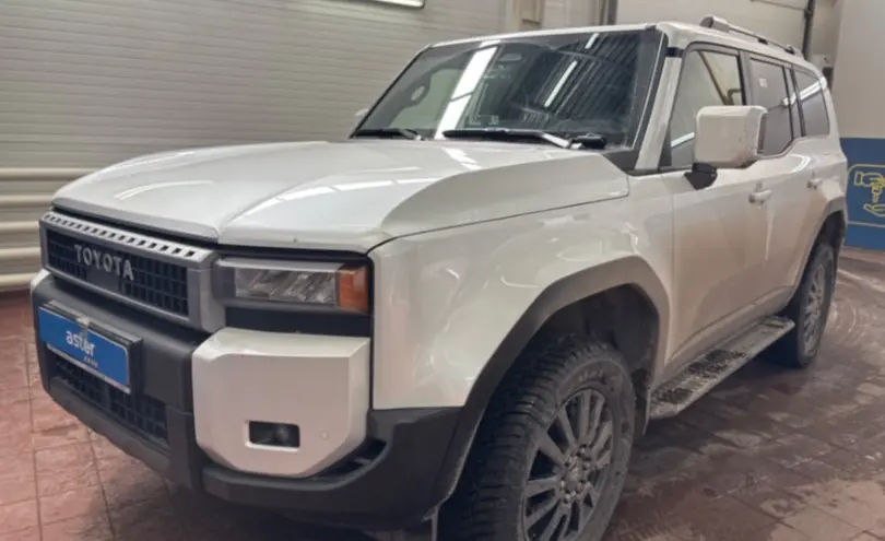 Toyota Land Cruiser Prado 2024 года за 34 000 000 тг. в Астана