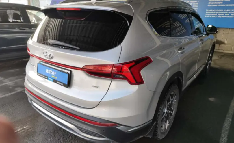 Hyundai Santa Fe 2021 года за 16 500 000 тг. в Алматы
