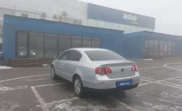 Volkswagen Passat 2010 года за 3 500 000 тг. в Алматы фото 4