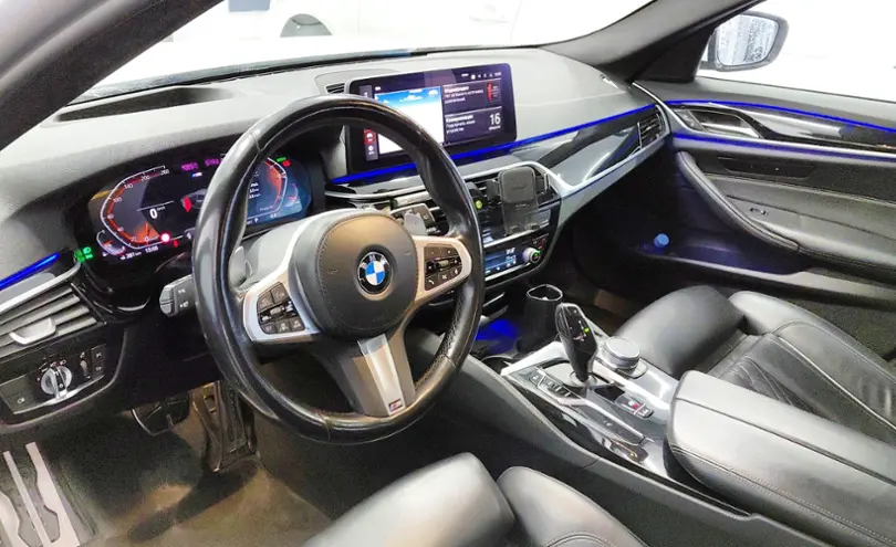 BMW 5 серии 2022 года за 43 000 000 тг. в Астана фото 5