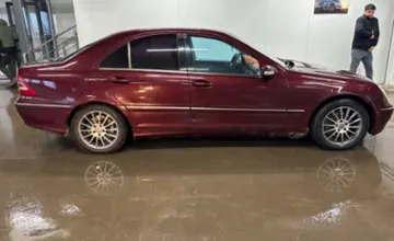 Mercedes-Benz C-Класс 2002 года за 2 900 000 тг. в Астана фото 4