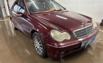 Mercedes-Benz C-Класс 2002 года за 2 900 000 тг. в Астана фото 3