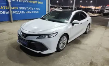 Toyota Camry 2020 года за 14 000 000 тг. в Алматы фото 1