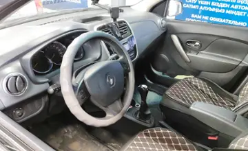 Renault Sandero 2017 года за 5 500 000 тг. в Астана фото 5