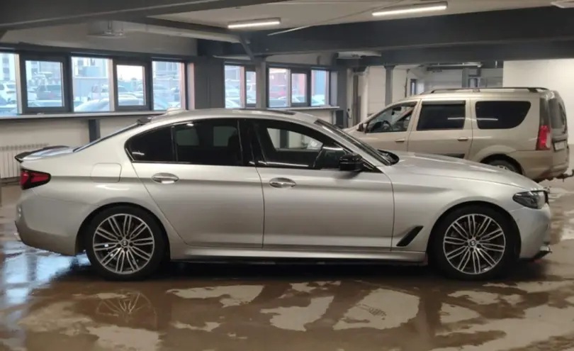 BMW 5 серии 2018 года за 21 000 000 тг. в Астана фото 4