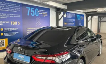 Toyota Camry 2024 года за 16 300 000 тг. в Астана