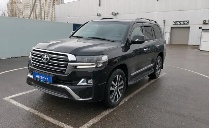 Toyota Land Cruiser 2017 года за 35 000 000 тг. в Шымкент