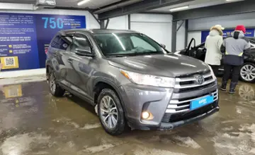 Toyota Highlander 2017 года за 17 800 000 тг. в Астана фото 2