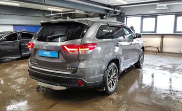 Toyota Highlander 2017 года за 17 800 000 тг. в Астана фото 3