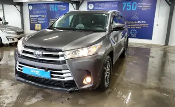Toyota Highlander 2017 года за 17 800 000 тг. в Астана фото 1