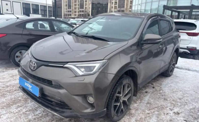 Toyota RAV4 2017 года за 11 000 000 тг. в Астана