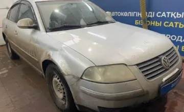 Volkswagen Passat 2004 года за 2 000 000 тг. в Астана фото 3