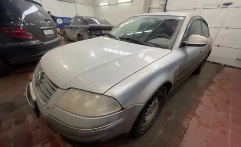 Volkswagen Passat 2004 года за 2 000 000 тг. в Астана