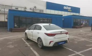 Kia Rio 2018 года за 7 500 000 тг. в Алматы фото 4