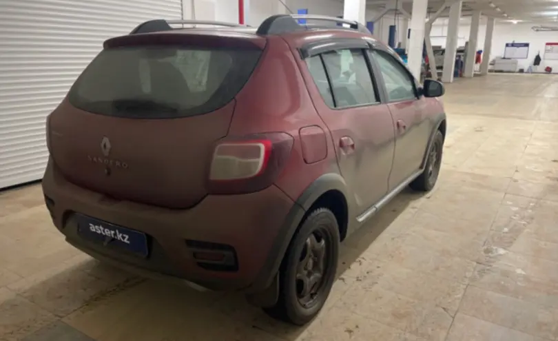 Renault Sandero 2018 года за 4 000 000 тг. в Актобе фото 5