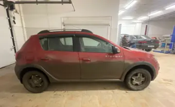 Renault Sandero 2018 года за 4 000 000 тг. в Актобе фото 4