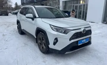 Toyota RAV4 2020 года за 15 500 000 тг. в Актобе фото 3
